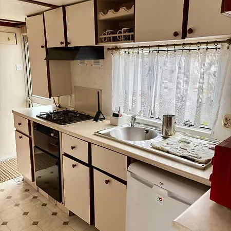 Centrum 山林小屋 *